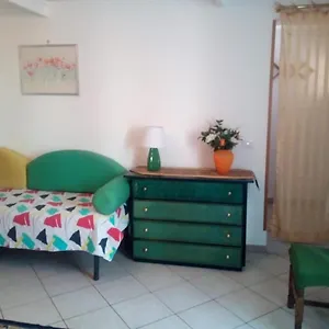 https://la-casetta-di-dafne.sicilyhotelsitaly.net